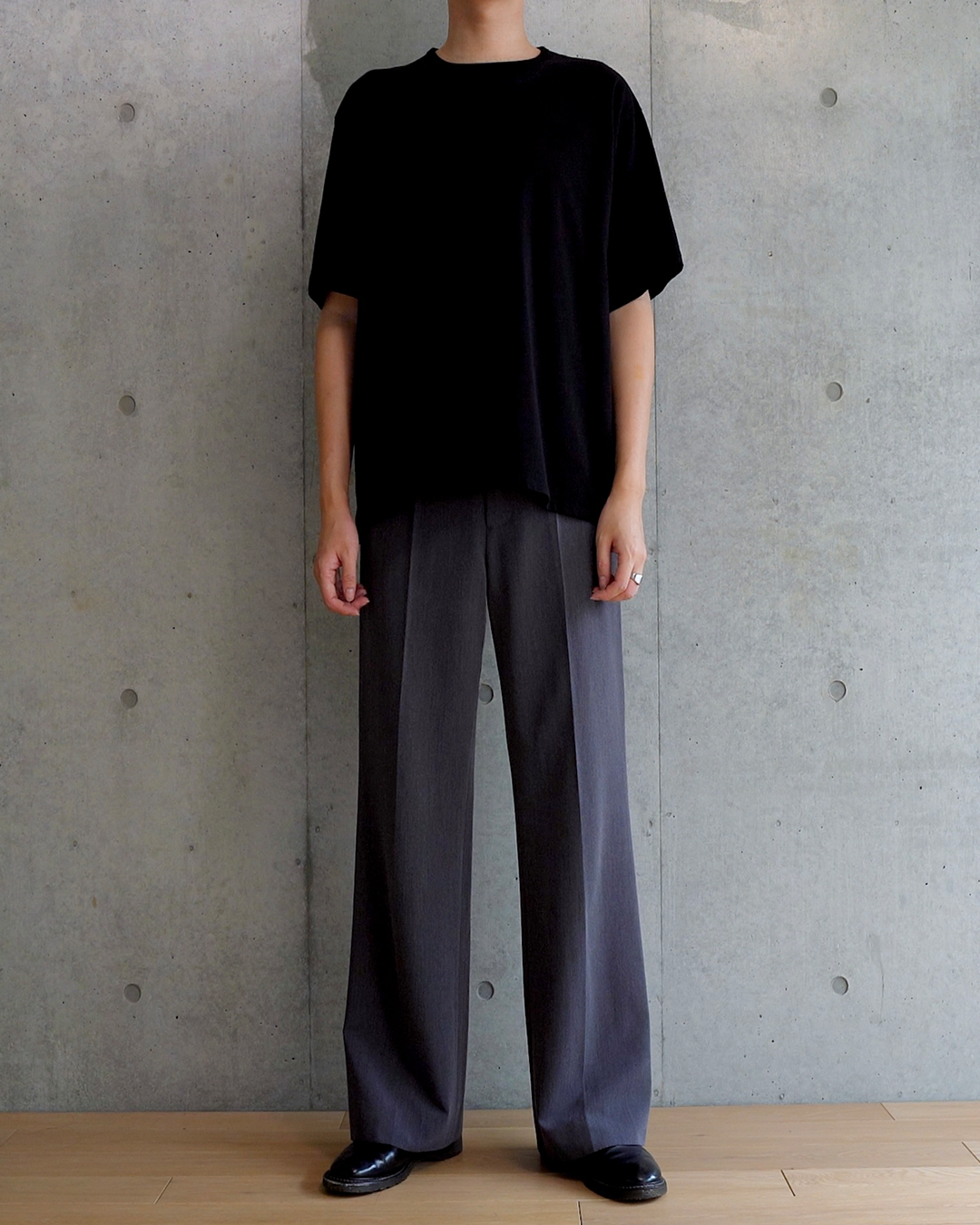 脚長スラックス GRAY